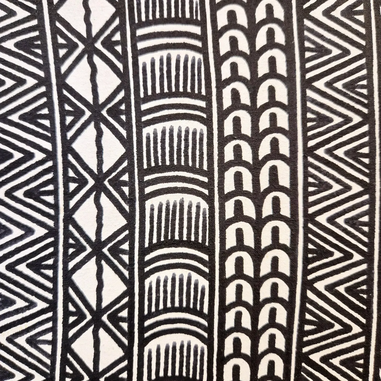 Art Fishes, John Kauage, Acrylic On Canvas, Papua New Guinea, 2013 photo