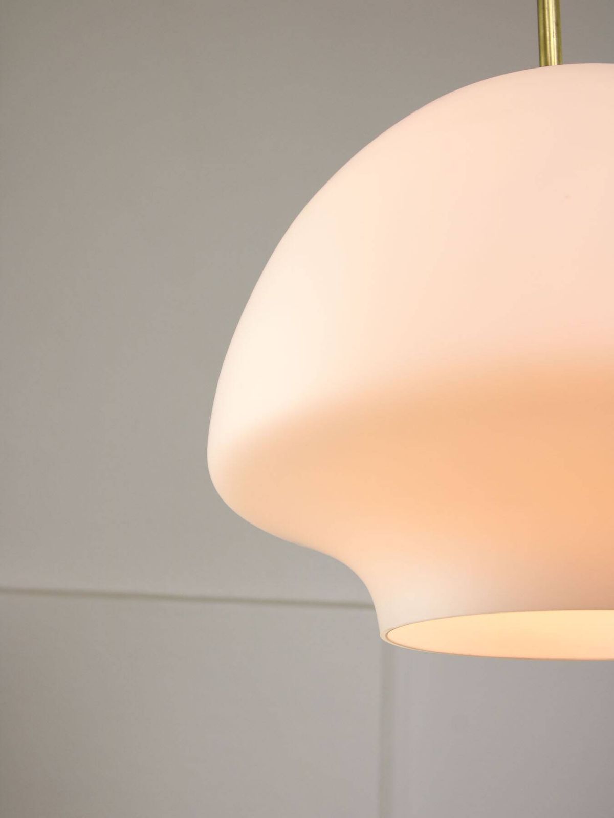 photo vinterior Mid Century Modern Italian Opaline Glass And Brass Pendant Lamp