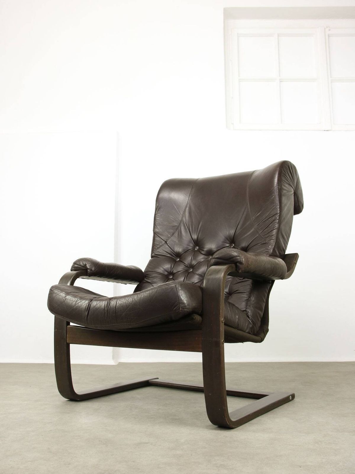 Luxurious Lounge Armchair In Leather, 1970s photo vintage