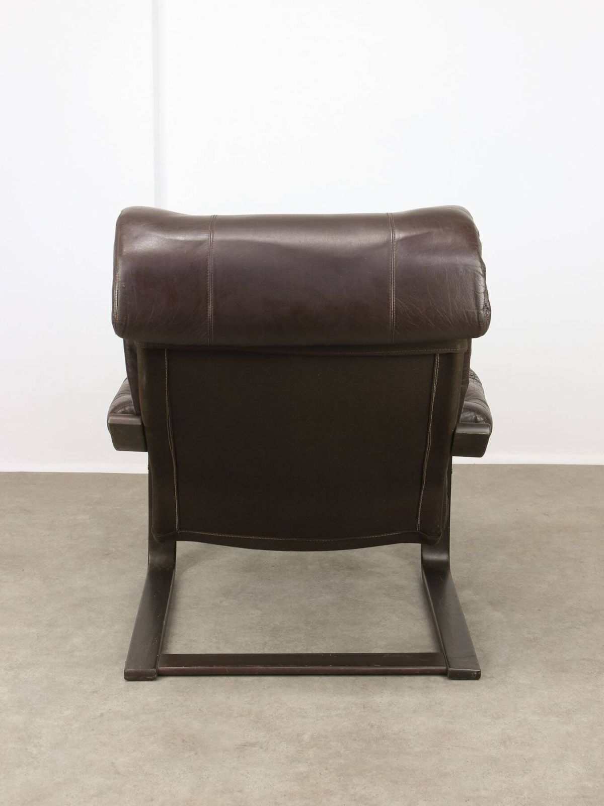 photo vinterior Luxurious Lounge Armchair In Leather, 1970s