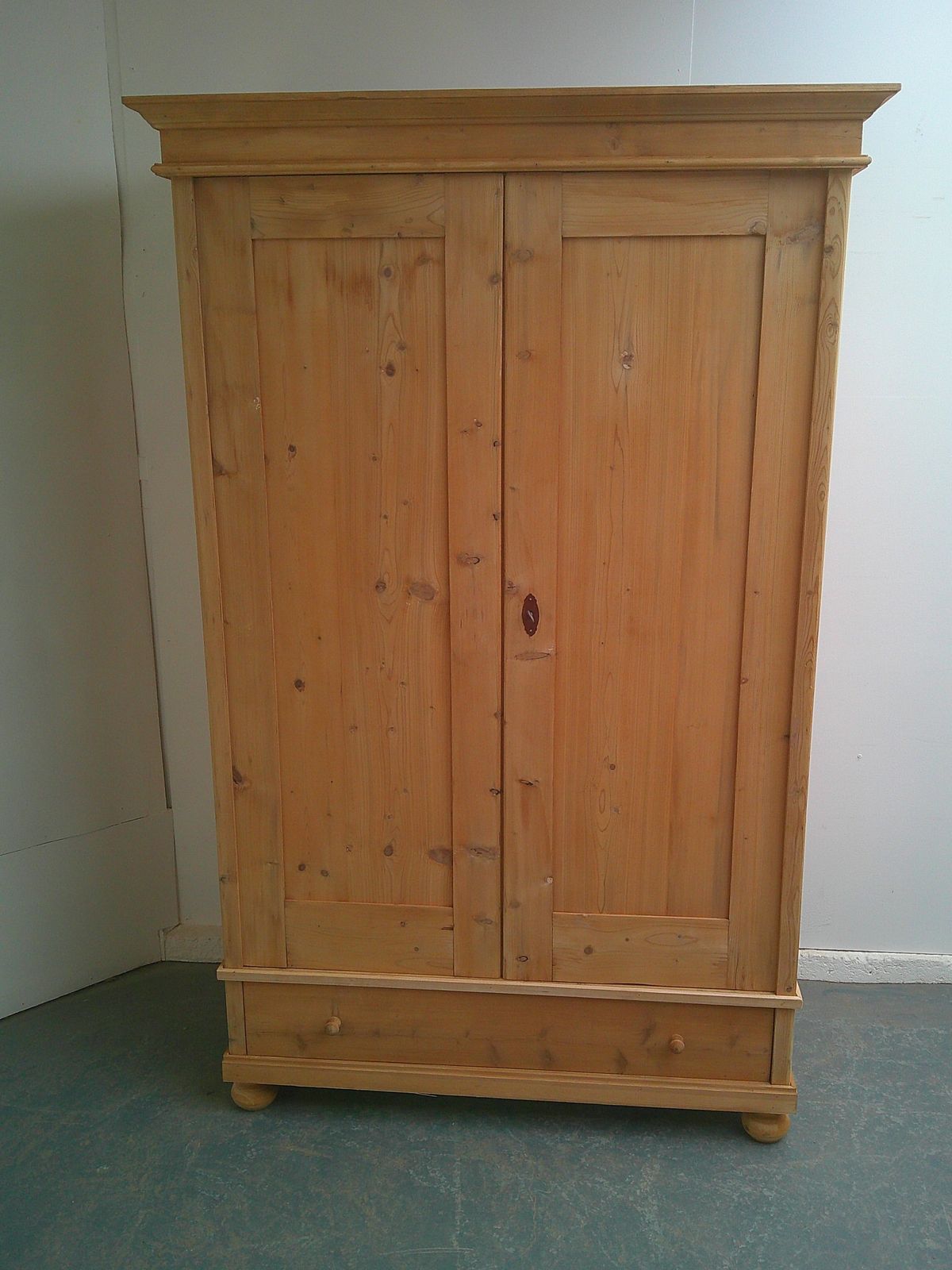 A Lovely Antique Pine 1 Panel Knockdown Wardrobe To Wax/Paint photo for sale