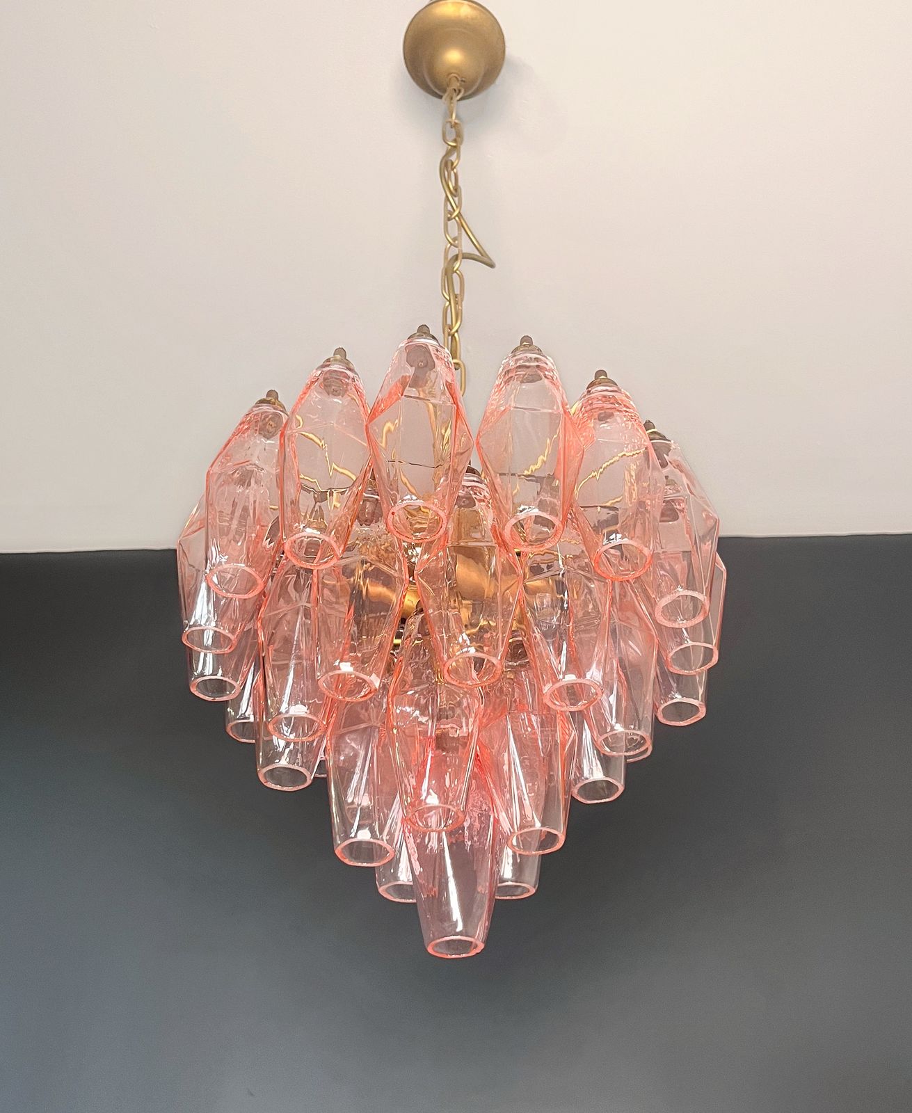 photo vinterior Elegant Murano Pink Poliedri Chandelier   Carlo Scarpa Design
