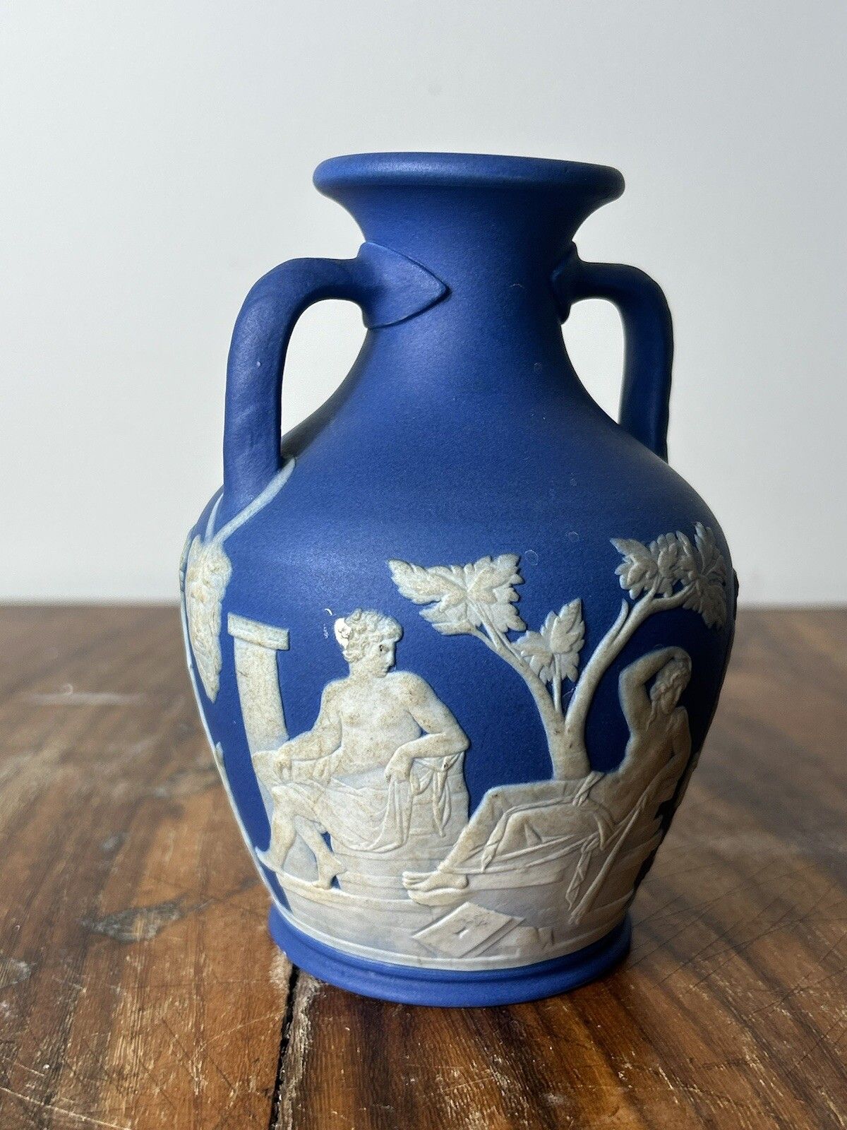 Wedgwood Blue Jasperware Portland Vase 19th Century 13cm photo 250.0
