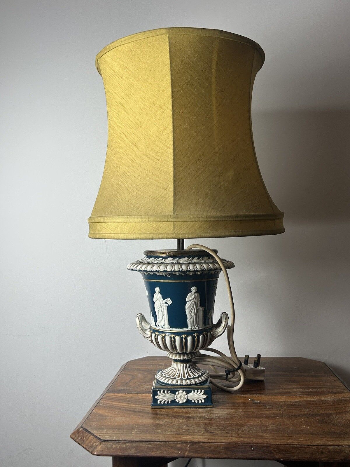 photo buy Wedgwood Large Borghese Vase Victoria Ware Queensware Lamp Pair