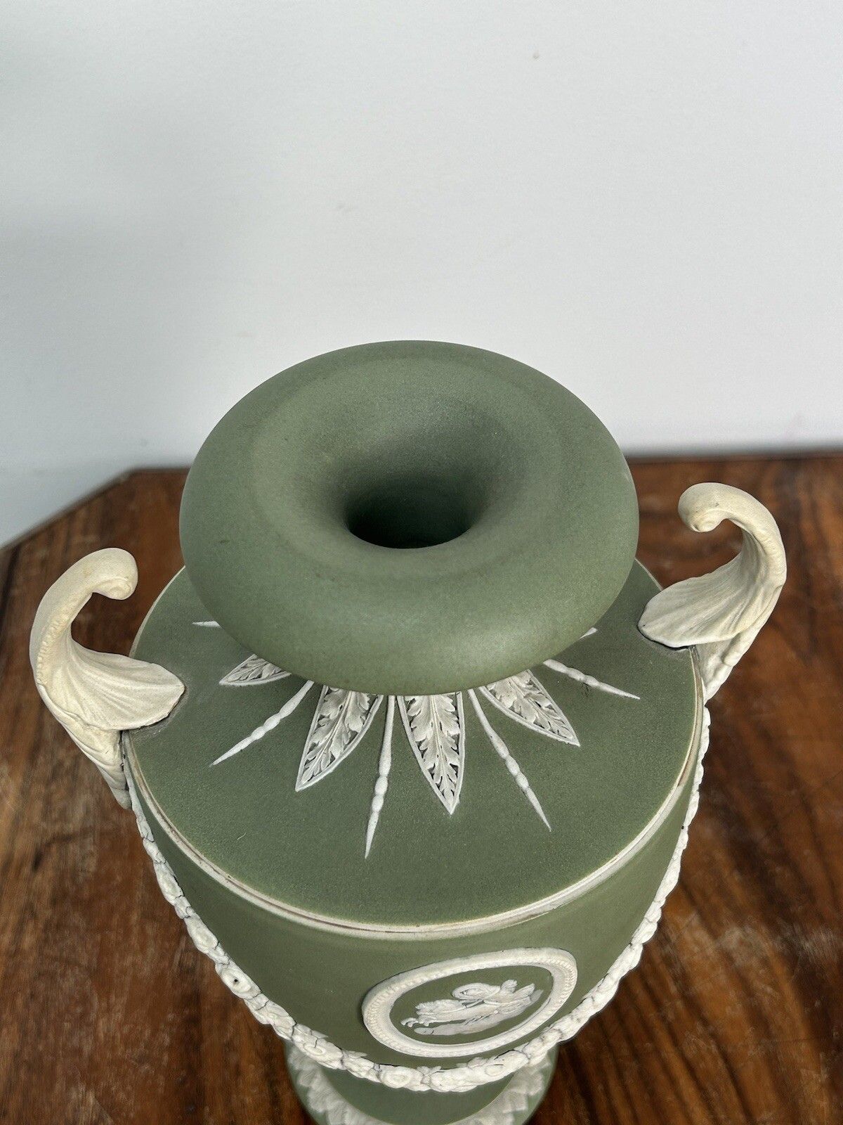 Wedgwood, Shield Shape, Green Jasper Vase photo buy