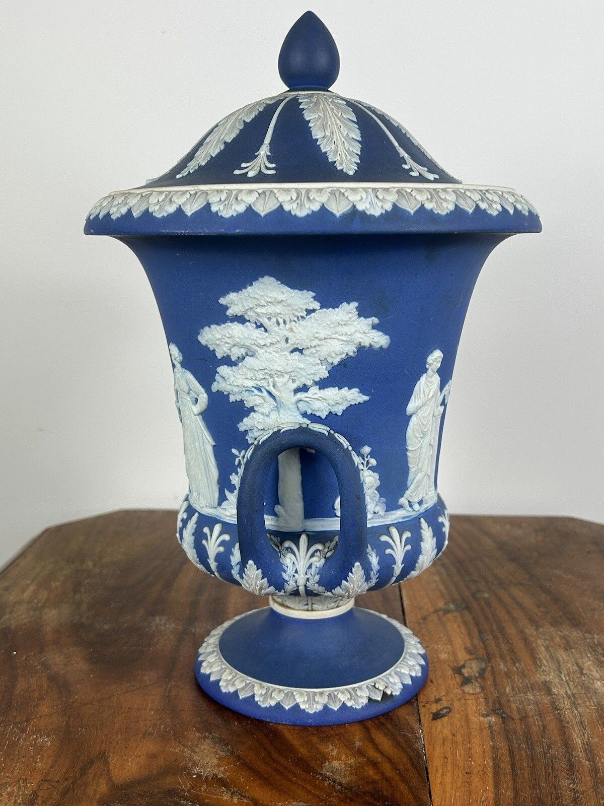 Home Decor Wedgwood Jasperware Twin Handled Urns And Covers 19th Century photo