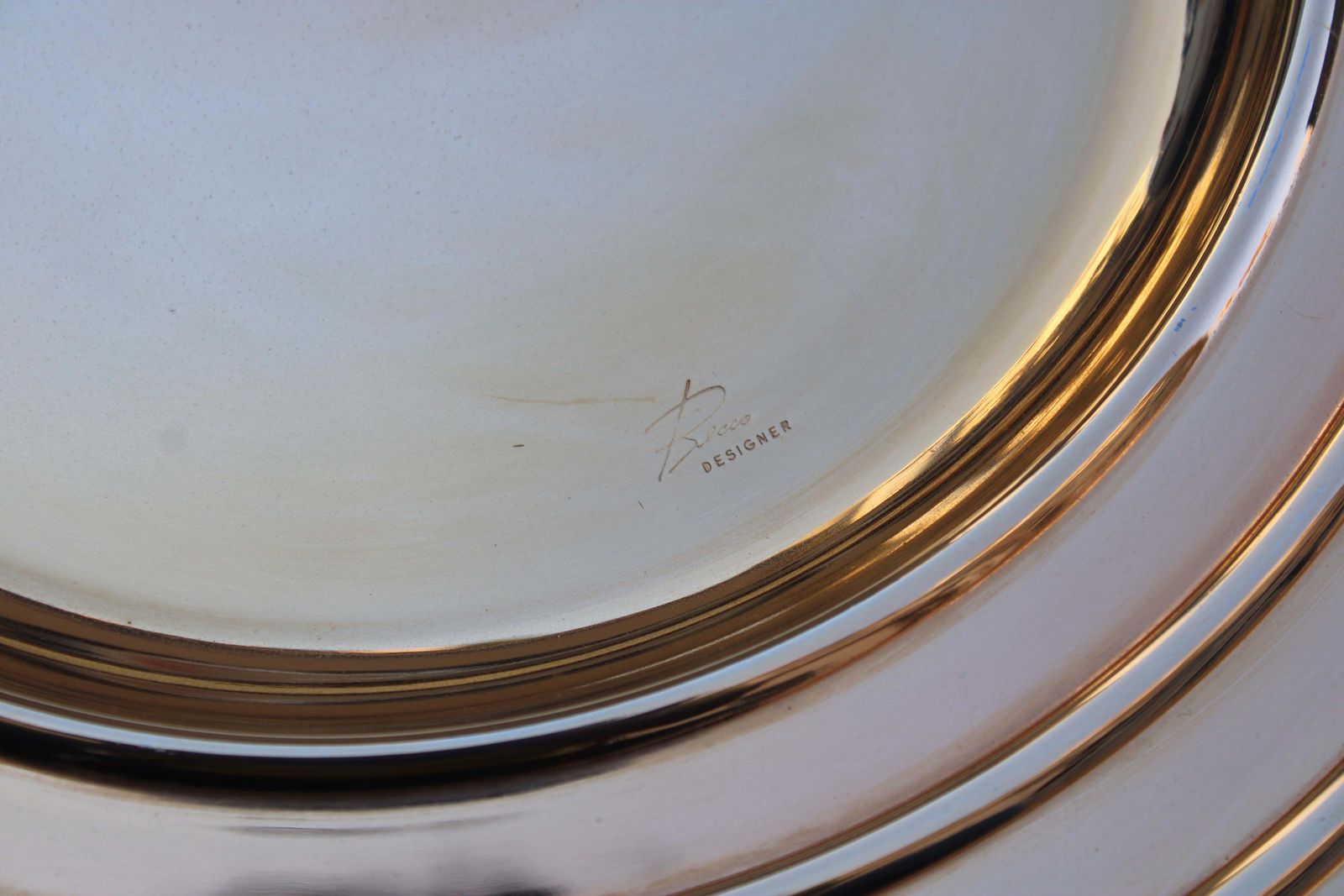 Empty Pockets Round Plate Of 24kt Gold Plated Design photo for sale