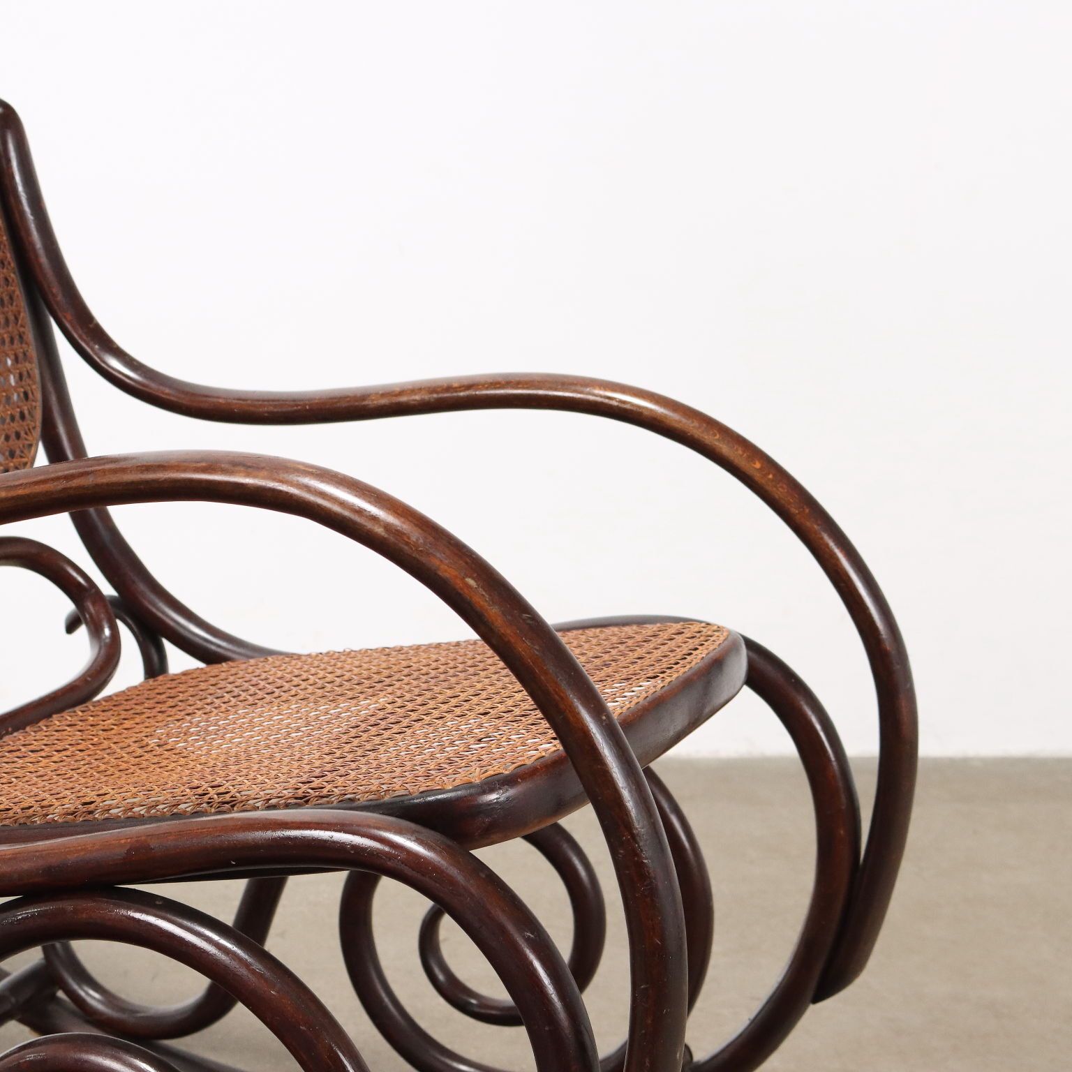Rocking Chair Thonet Style Art Nouveau Austria XX Century photo 790.0