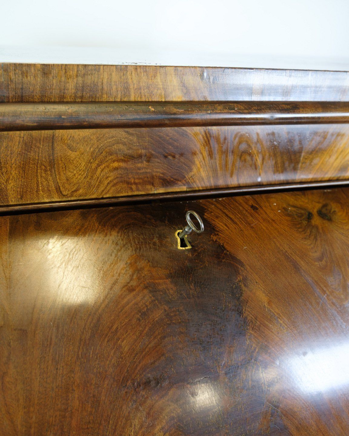 Chatol With Four Drawers In Hand Polished Mahogany  From 1820s photo vintage