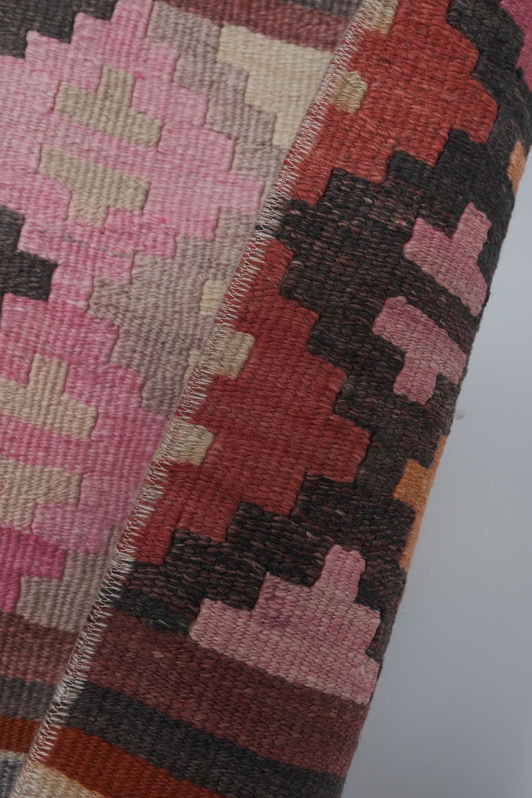 photo furniture Tapis de couloir kilim turc vintage, tissé à la main