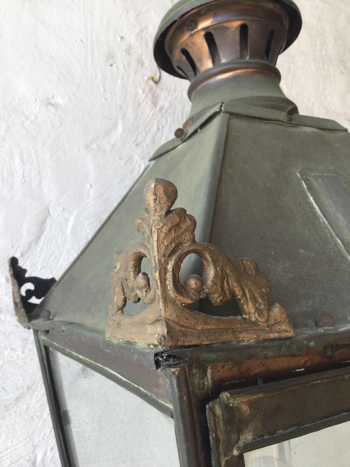 photo vinterior This Old Lamppost Is Converted From A Oil Lamp To A Electric Lamppost
