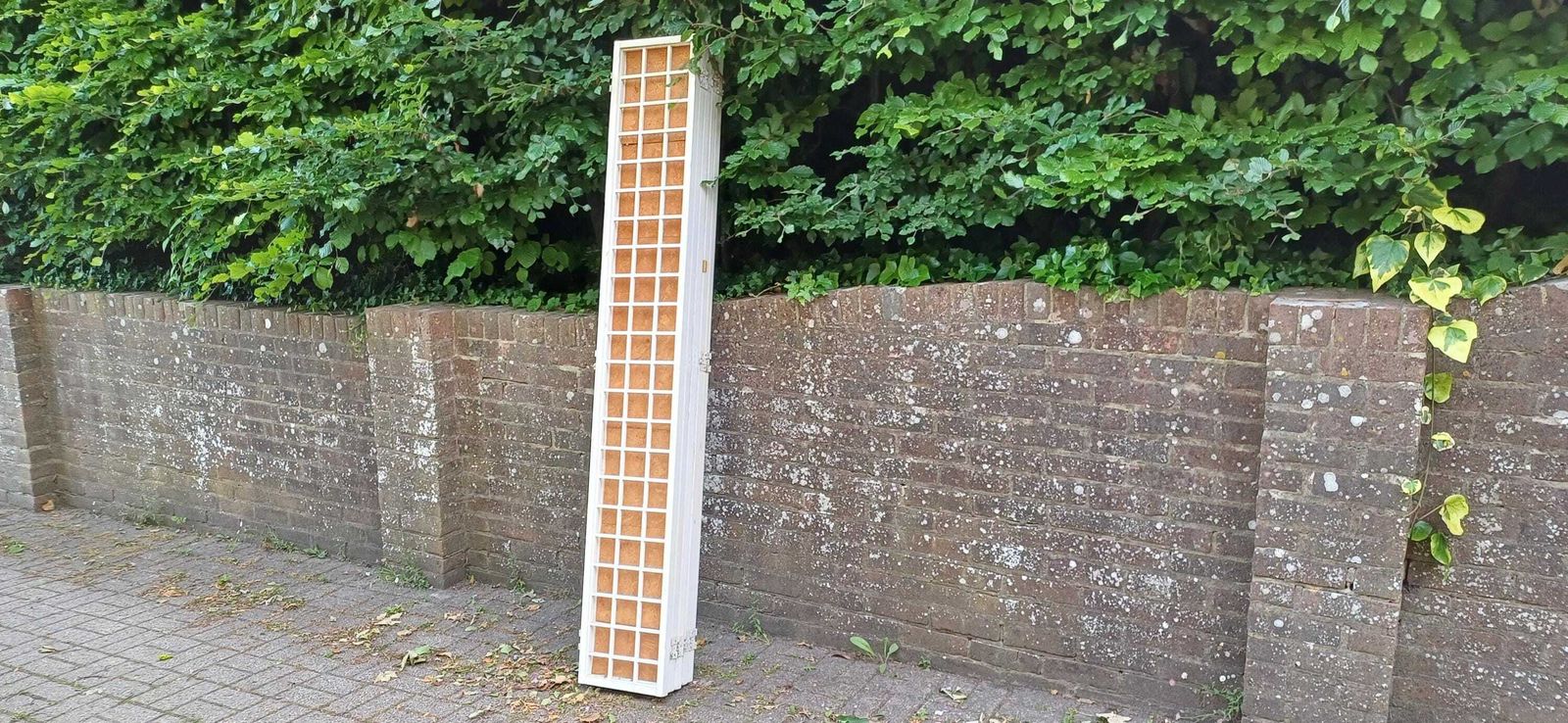 Vintage Mid Century Folding Room Divider Privacy Screen 5 Panel White Lattice Frame Shabby Chic Partition – Retro Folding Free Hand Delivery photo vinterior