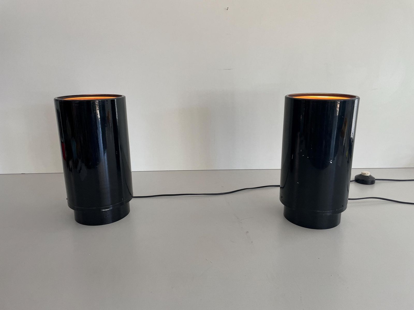 photo furniture Mid Century Modern Black Metal Pair Of Table Lamps, 1960s, Italy