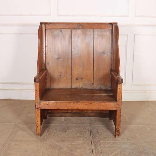 Furniture Welsh Pine Settle, 1800s, Antique photo