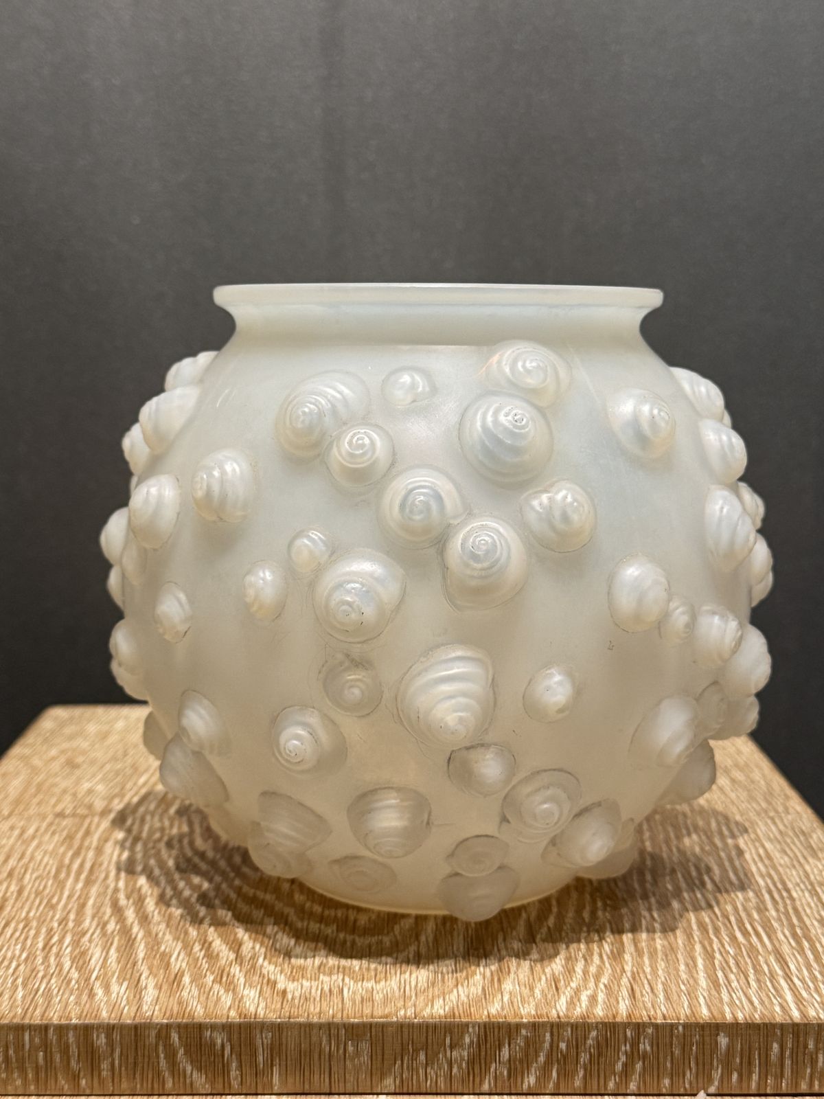 A R.Lalique Palissy Opalescent Glass Vase photo furniture