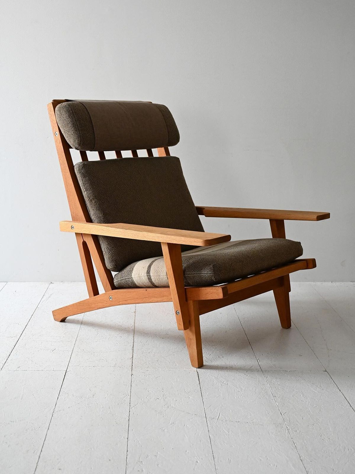 Ge 375 Armchair By Hans Wegner For Getama photo furniture