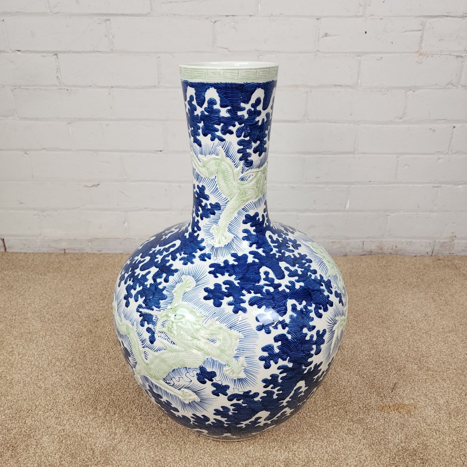 Late Qing Dynasty Chinese Blue And White Temple Vase photo 350.0