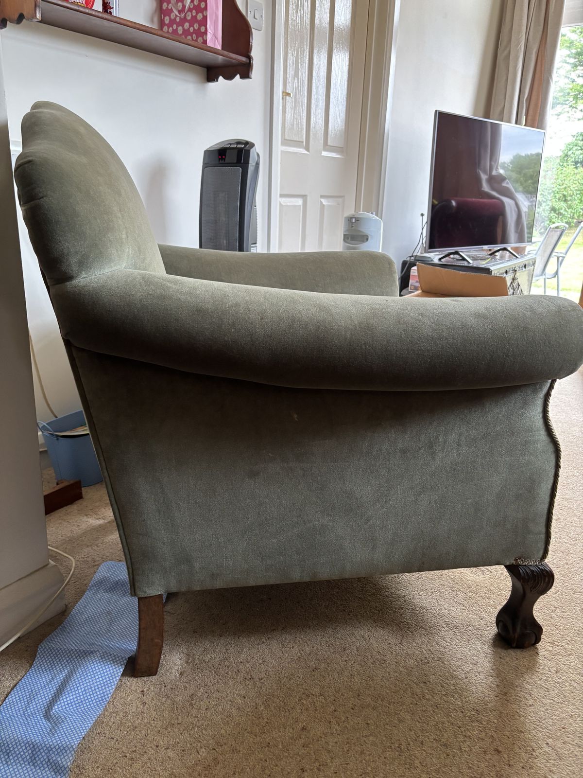 Vintage Green Velvet Armchair photo furniture