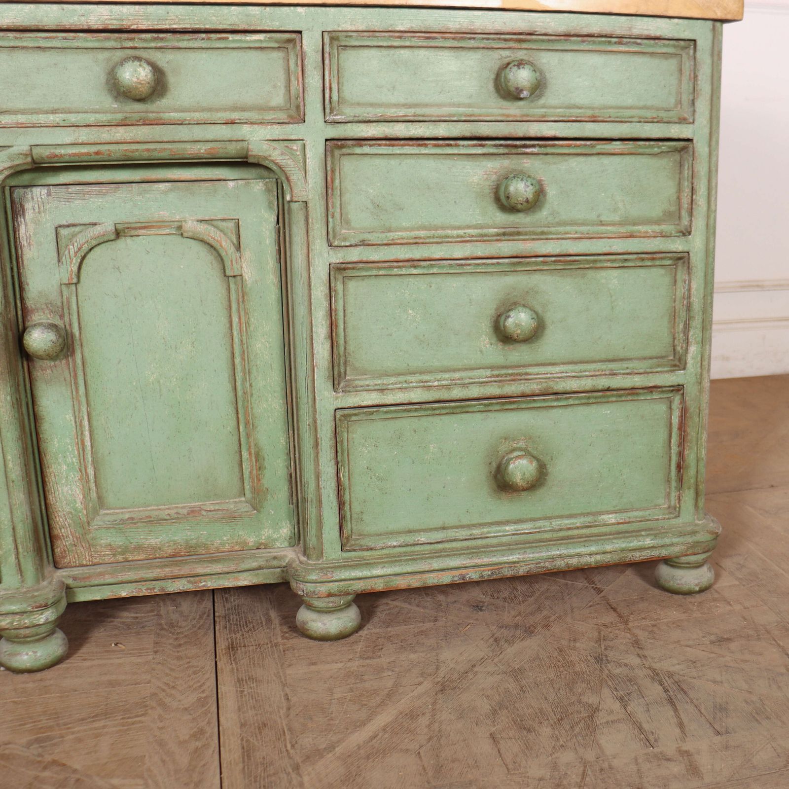 English Painted Dresser Base, 1800s photo vinterior
