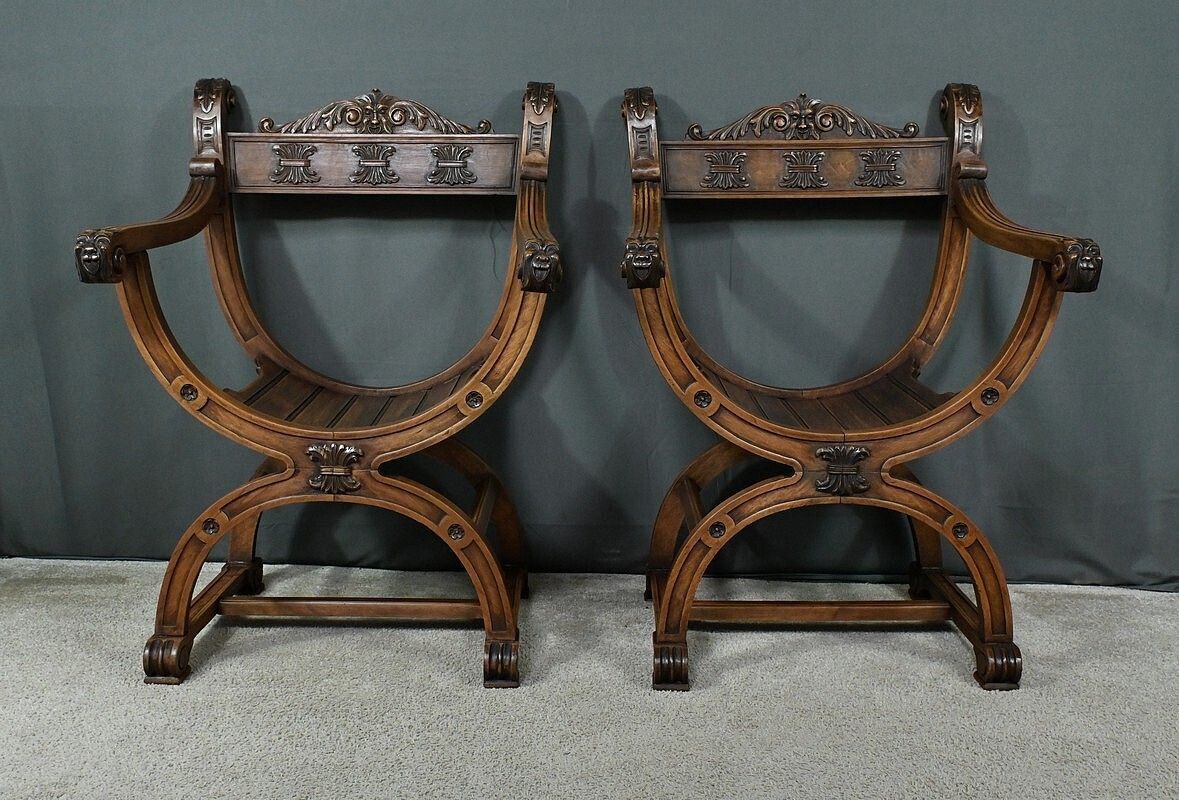 photo vinterior Pair Of Dagobert Walnut Armchairs, Medieval Style – Late 19th Century