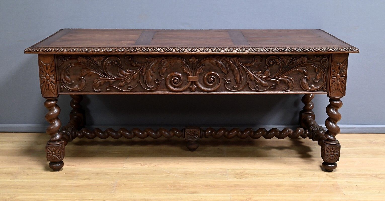 2810.0 Oak Desk, Neo Gothic Style – Late 19th Century photo