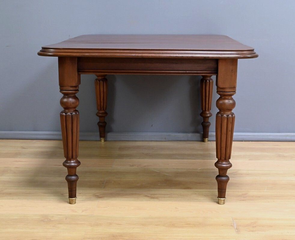 photo vinterior Victorian Mahogany Extending Table, England – Part 2 Of The 19th Century