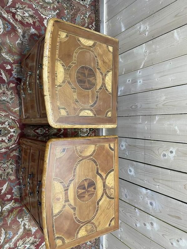 Paire De Tables De Chevets Ou Paire De Petites Commodes De Style Louis XIV photo buy