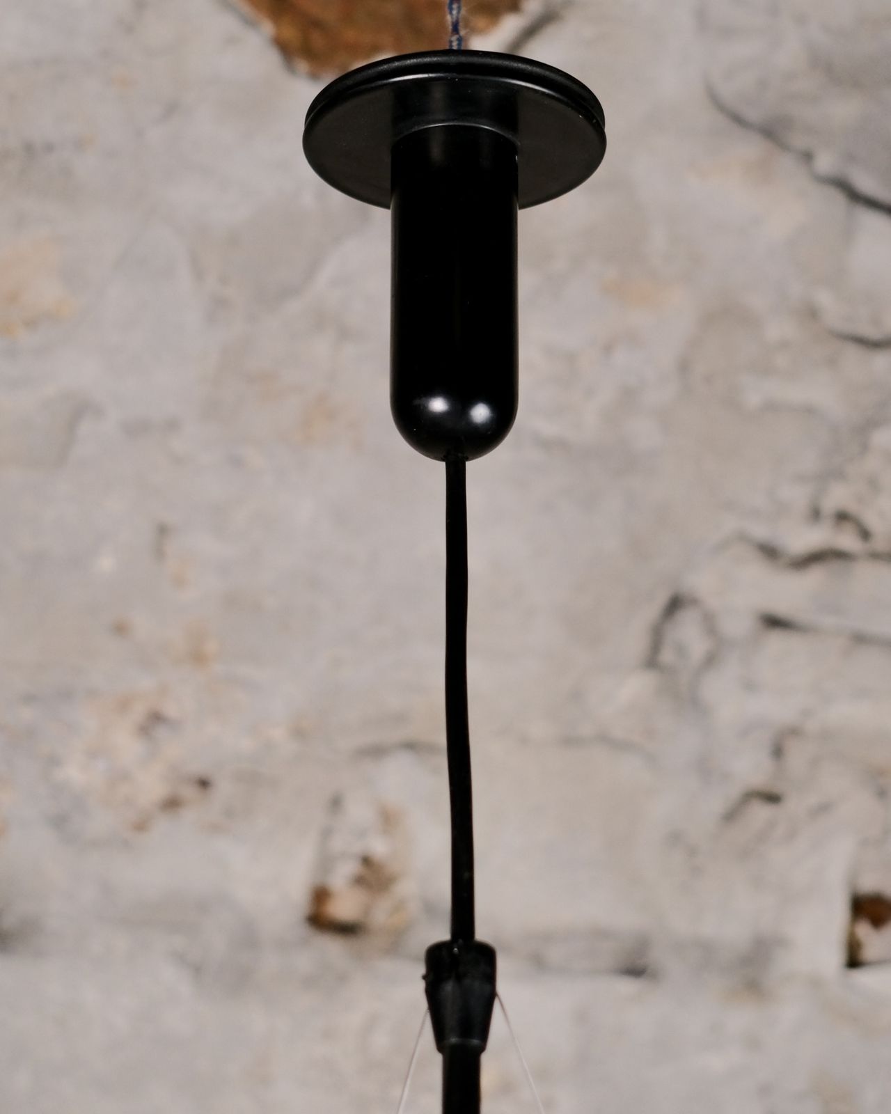 photo furniture Pair Of Frisbi 850 Pendant Lights, Castiglioni For Flos