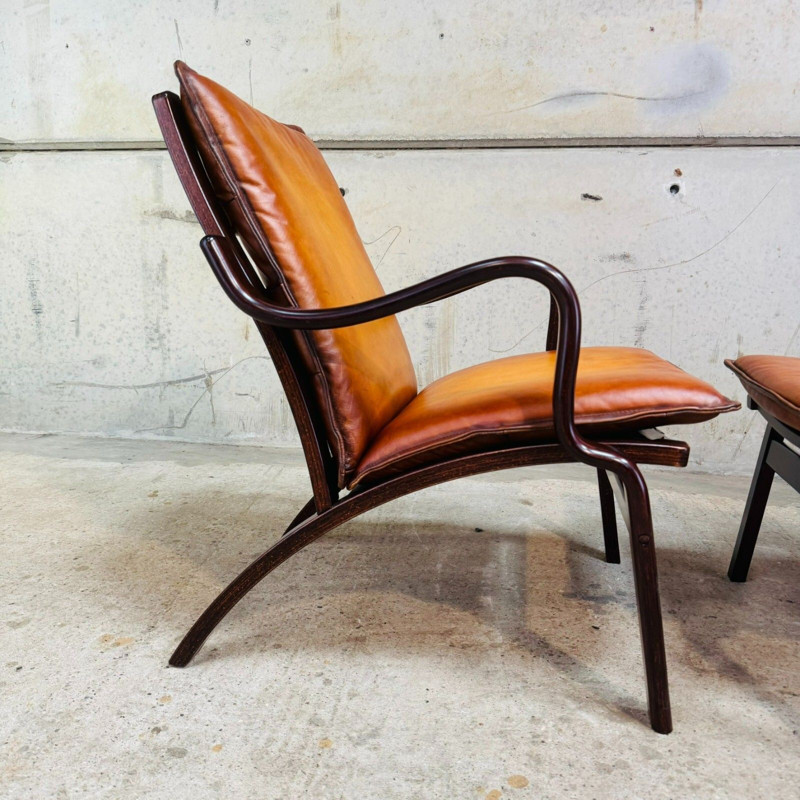 Pair Of Danish Stouby Armchairs – Beech Bentwood Frames, Light Tan Leather #A625 photo vintage