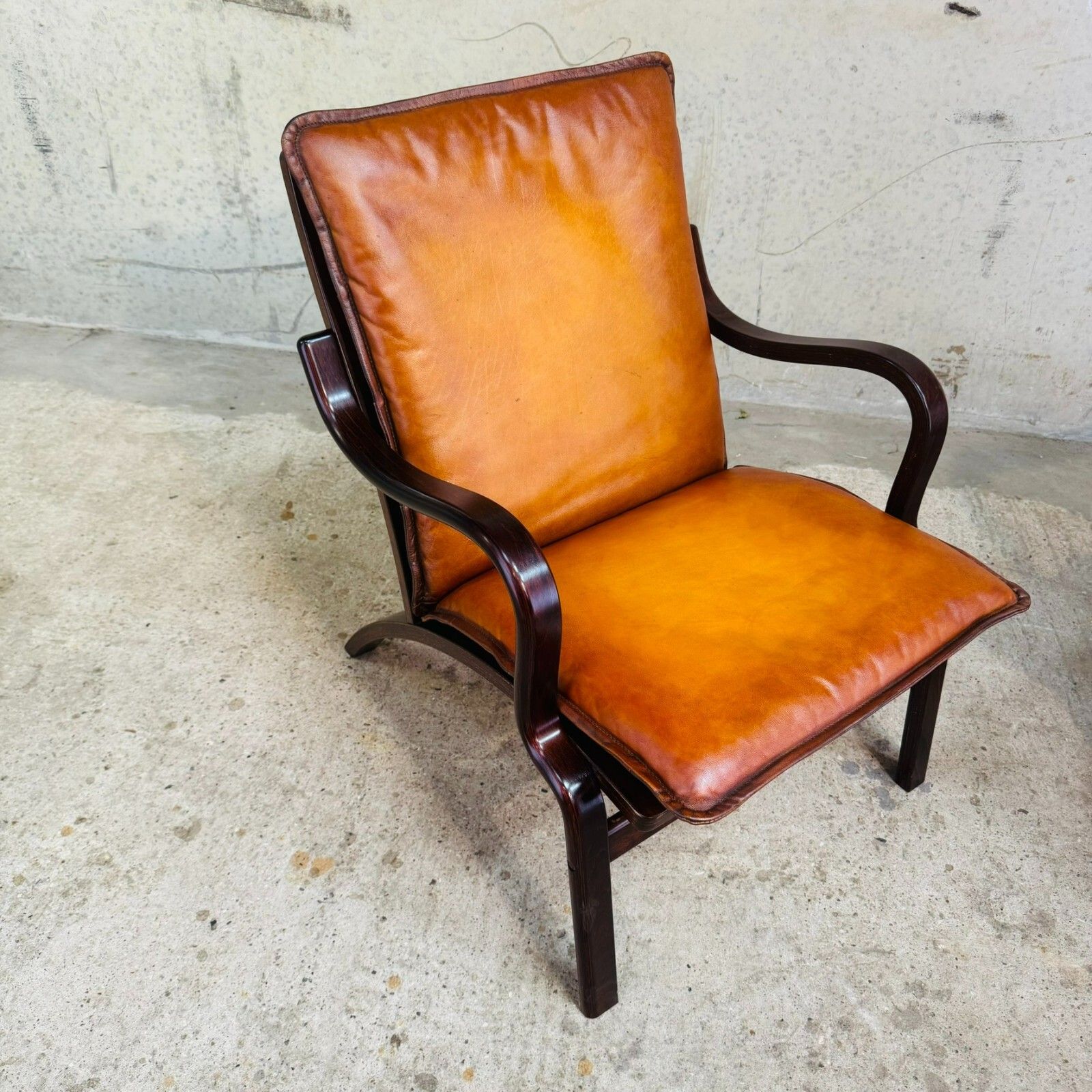 photo furniture Pair Of Danish Stouby Armchairs – Beech Bentwood Frames, Light Tan Leather #A625