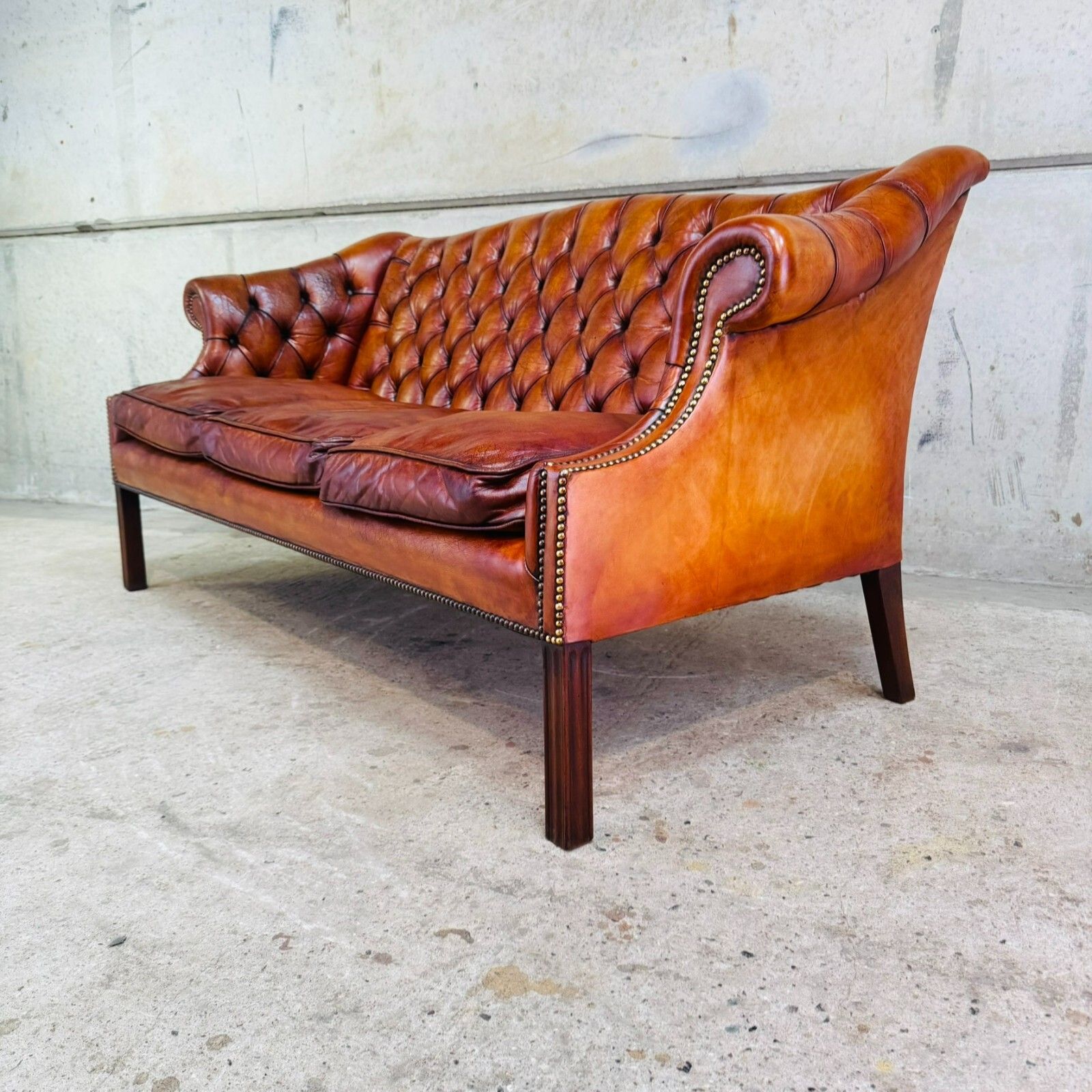 photo furniture Mid Century English Gainsborough Cognac Leather Chesterfield 3 Seater Sofa #A403