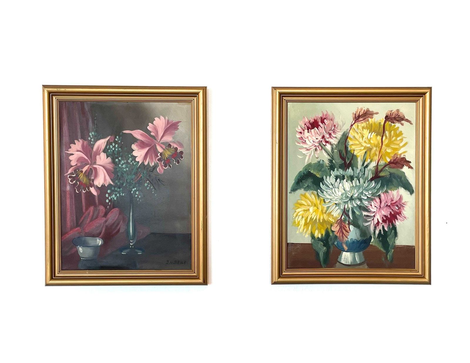 Stunning 1950s Pair Of Still Life Oil Paintings With Flower Motives In Pink And Yellow Colours