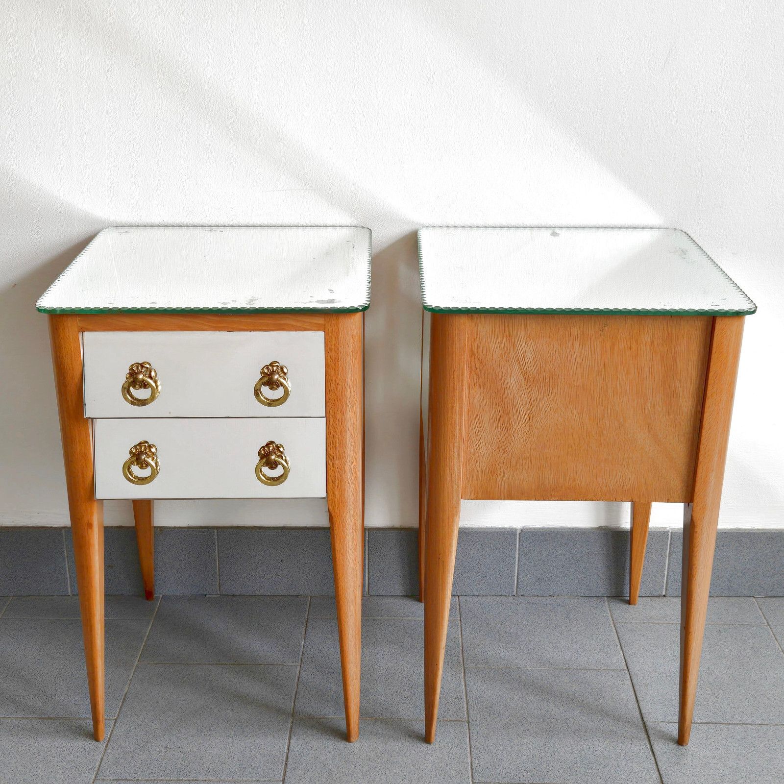 Furniture Pair Of Vintage 1950s Brass Mirror Bedside Tables Gold & Hetre 50s 50s photo