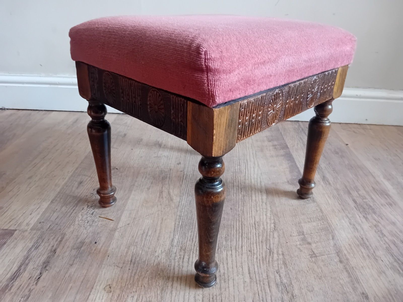Furniture Beautiful Antique Victorian Carved Mahogany Footstool /Stool photo
