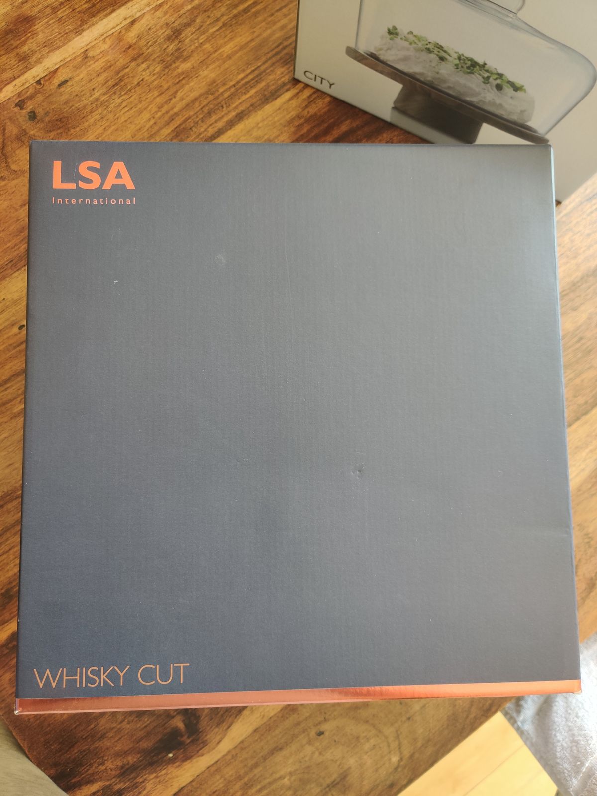 Whisky Club Connoisseur Set & Walnut/Cork Serving Tray