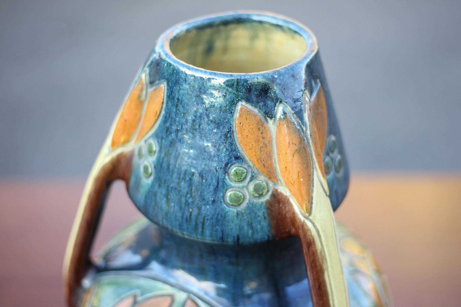 Large Art Deco Vase, Enamelled Terracotta Vase With Floral Motifs, Vase With Tripod Handles, Collection photo vinterior
