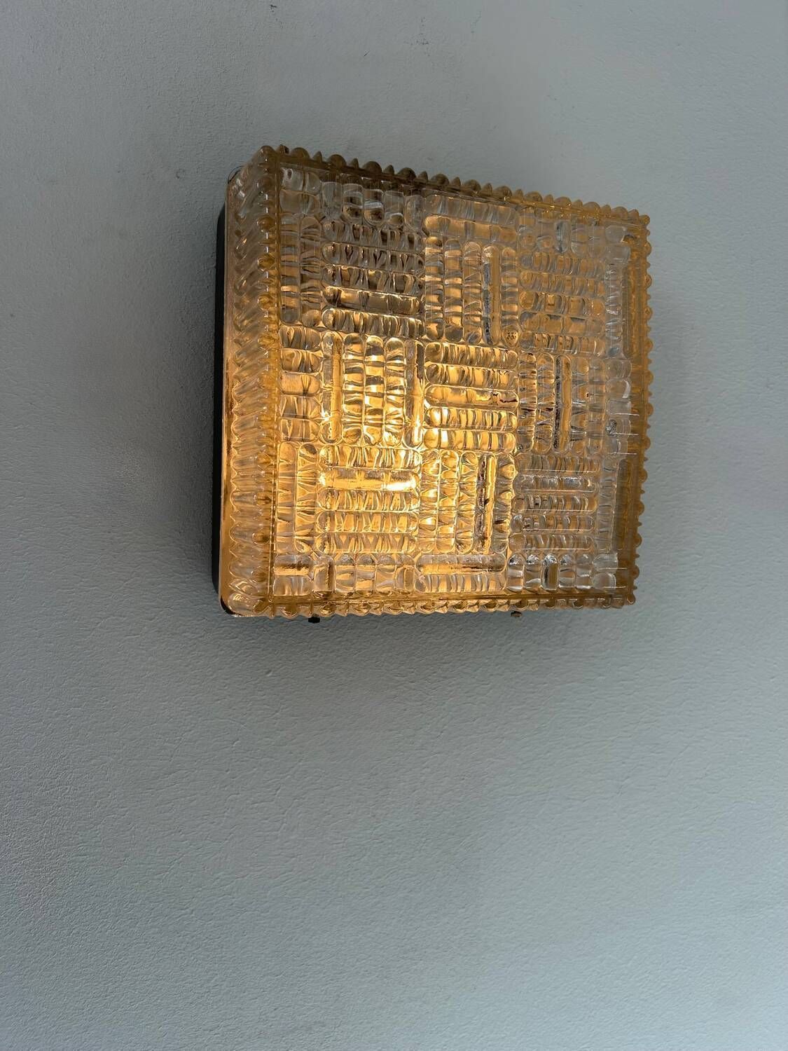 Page 1 Of 7 Vintage Wall Lamp In Pressed Molded Glass, France 1970 photo Lighting
