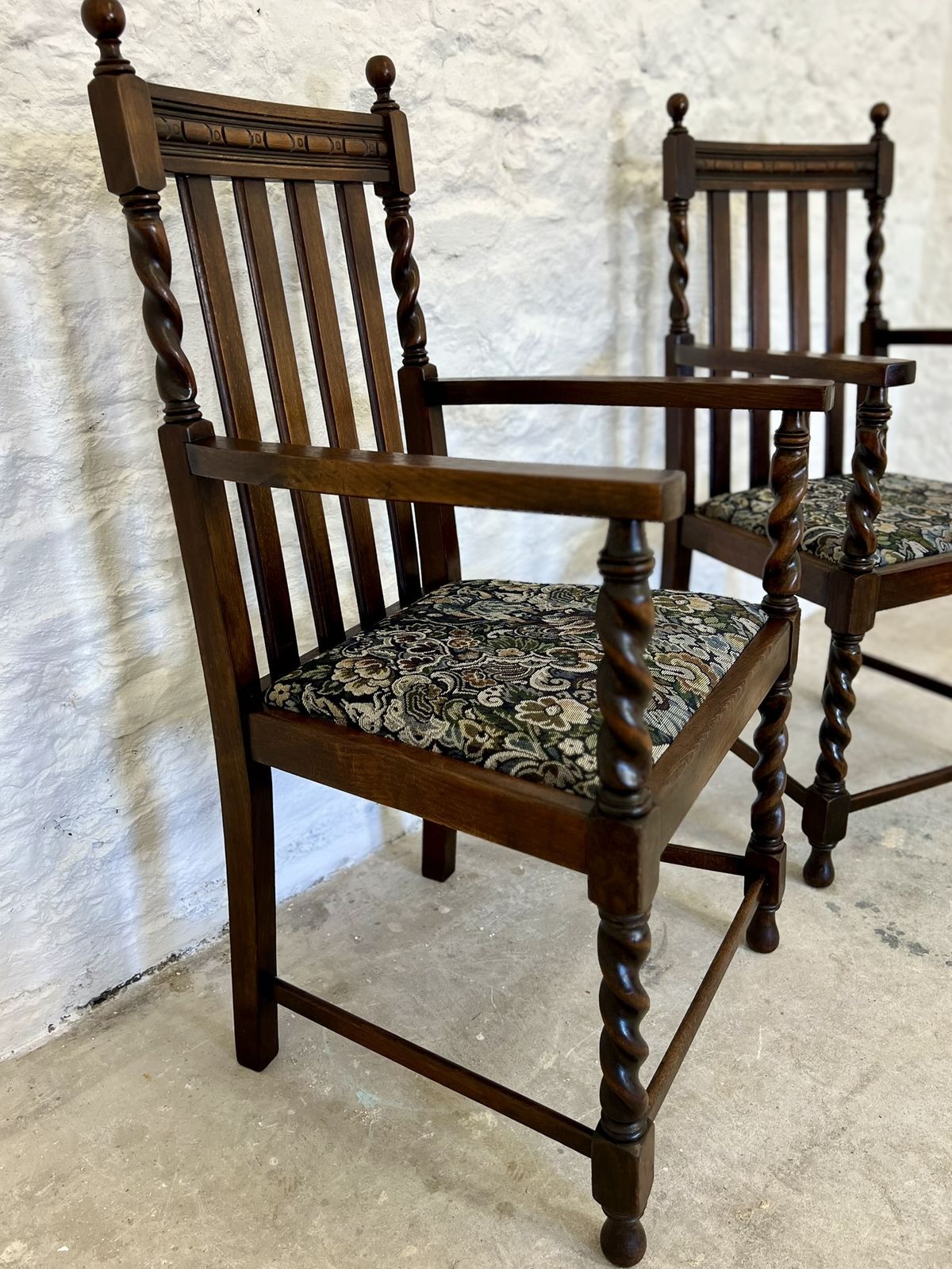 photo furniture Antique Pair Of Victorian Edwardian Oak Barley Twist Armchairs Ocassional Chairs