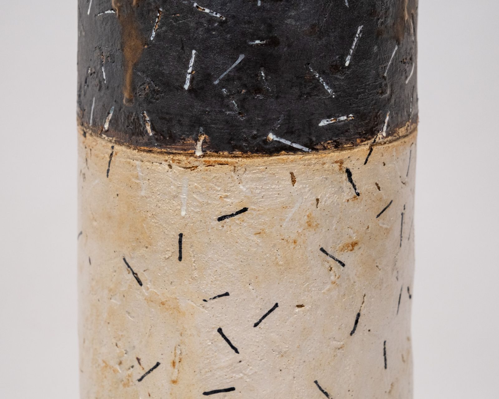 Superb Robin Welch Tall Stoneware Studio Floor Cylindrical Vessel Vase 1990s photo vinterior