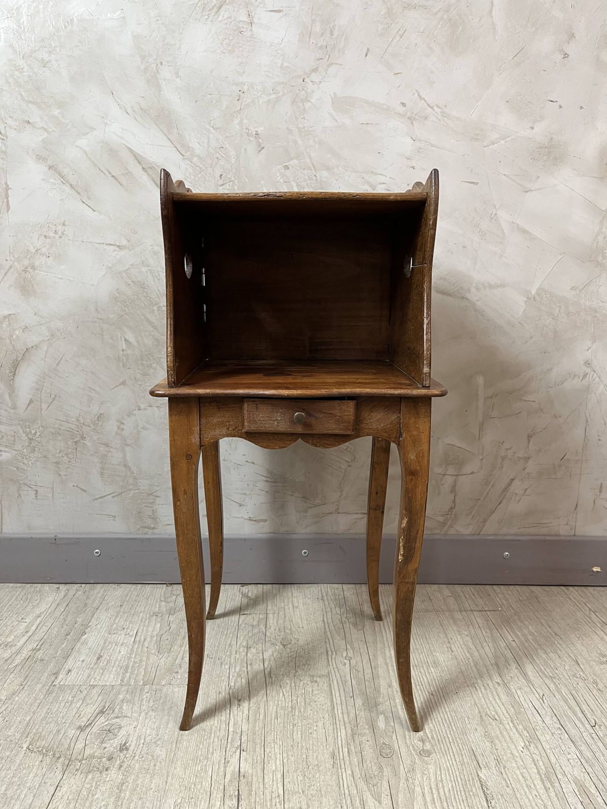 photo vinterior Small Louis XV Wooden Bedside Table In Country Style