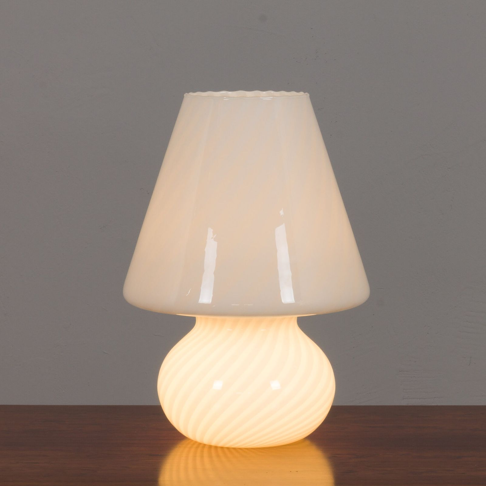 Big Mushroom Venini Table Lamp, Murano Swirl Glass, Italy 1960s photo for sale