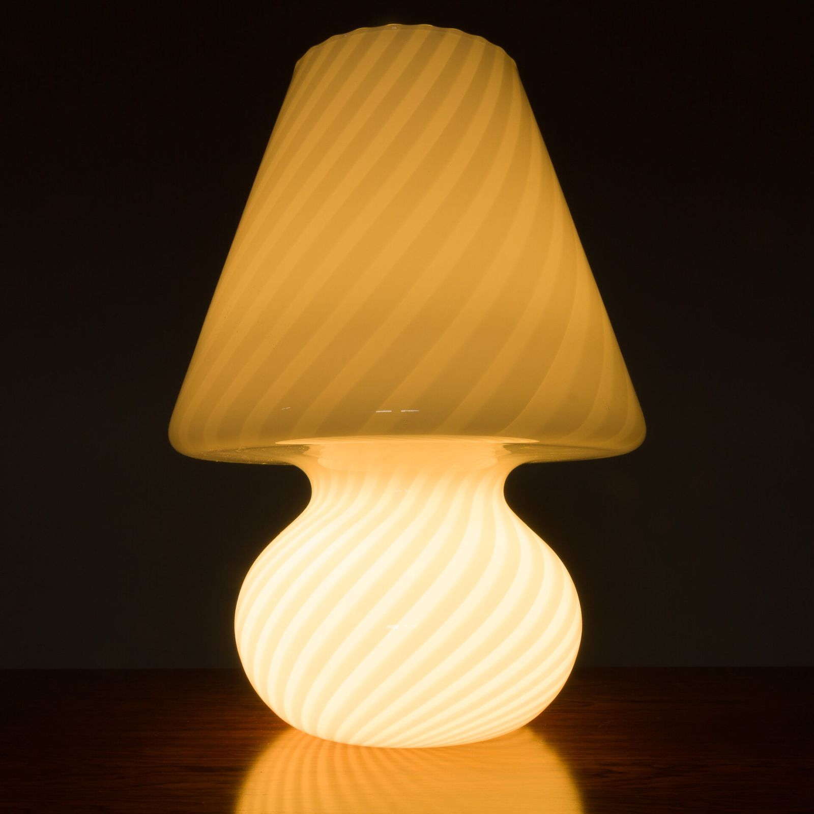Big Mushroom Venini Table Lamp, Murano Swirl Glass, Italy 1960s photo 834.0