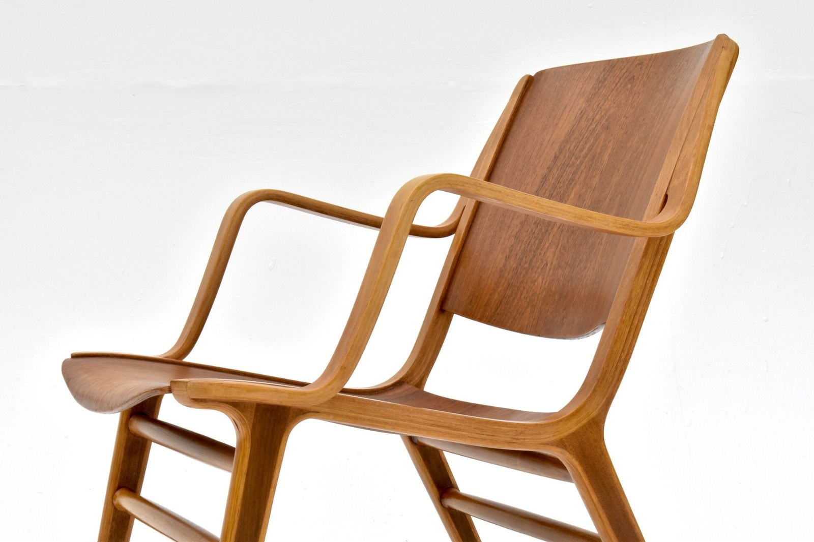 Peter Hvidt Ax Chair For Fritz Hansen photo 1250.0
