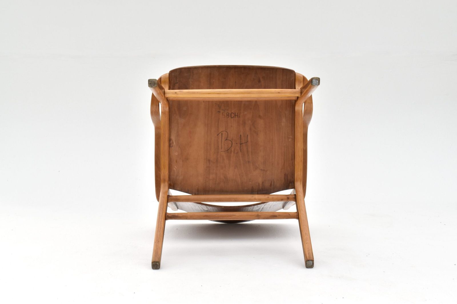 photo furniture Peter Hvidt Ax Chair For Fritz Hansen