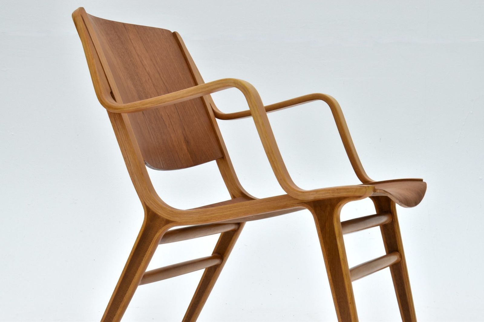 1250.0 Peter Hvidt Ax Chair For Fritz Hansen photo