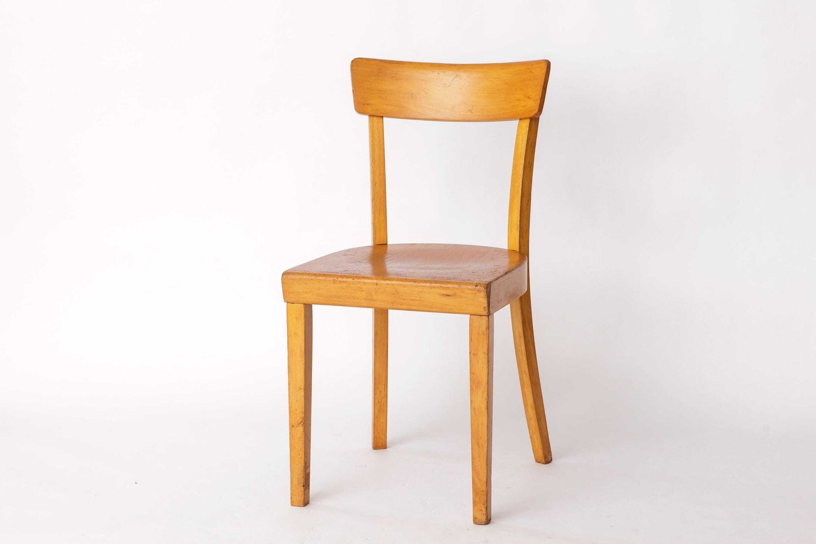 photo furniture Pair Of 1950s Frankfurt Dining Chairs, Germany – Refurbished Beechwood Classics