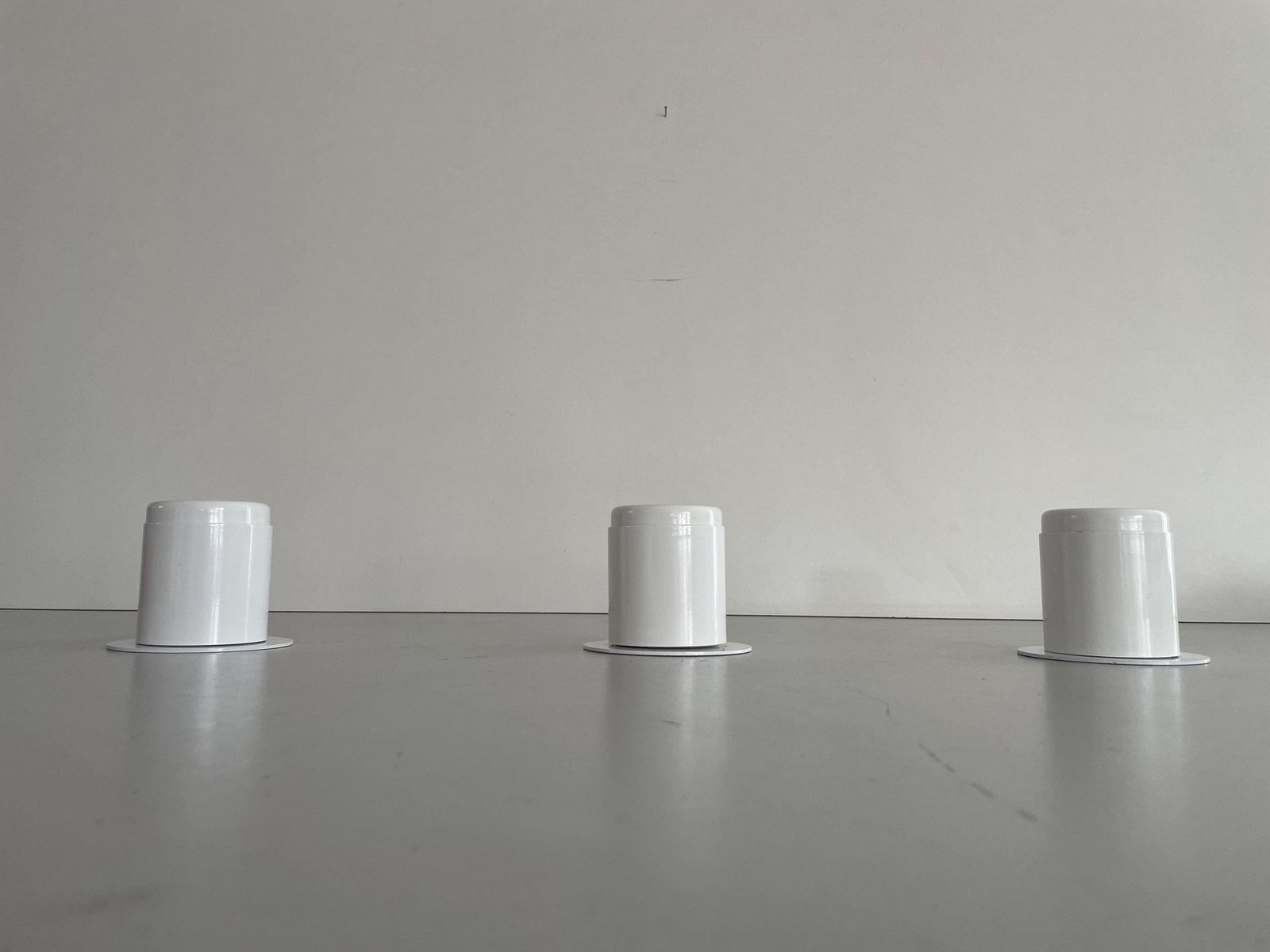 Minimal Design Set Of 3 White Metal Wall Lamps Still Of Artemide, 1970s, Italy photo for sale