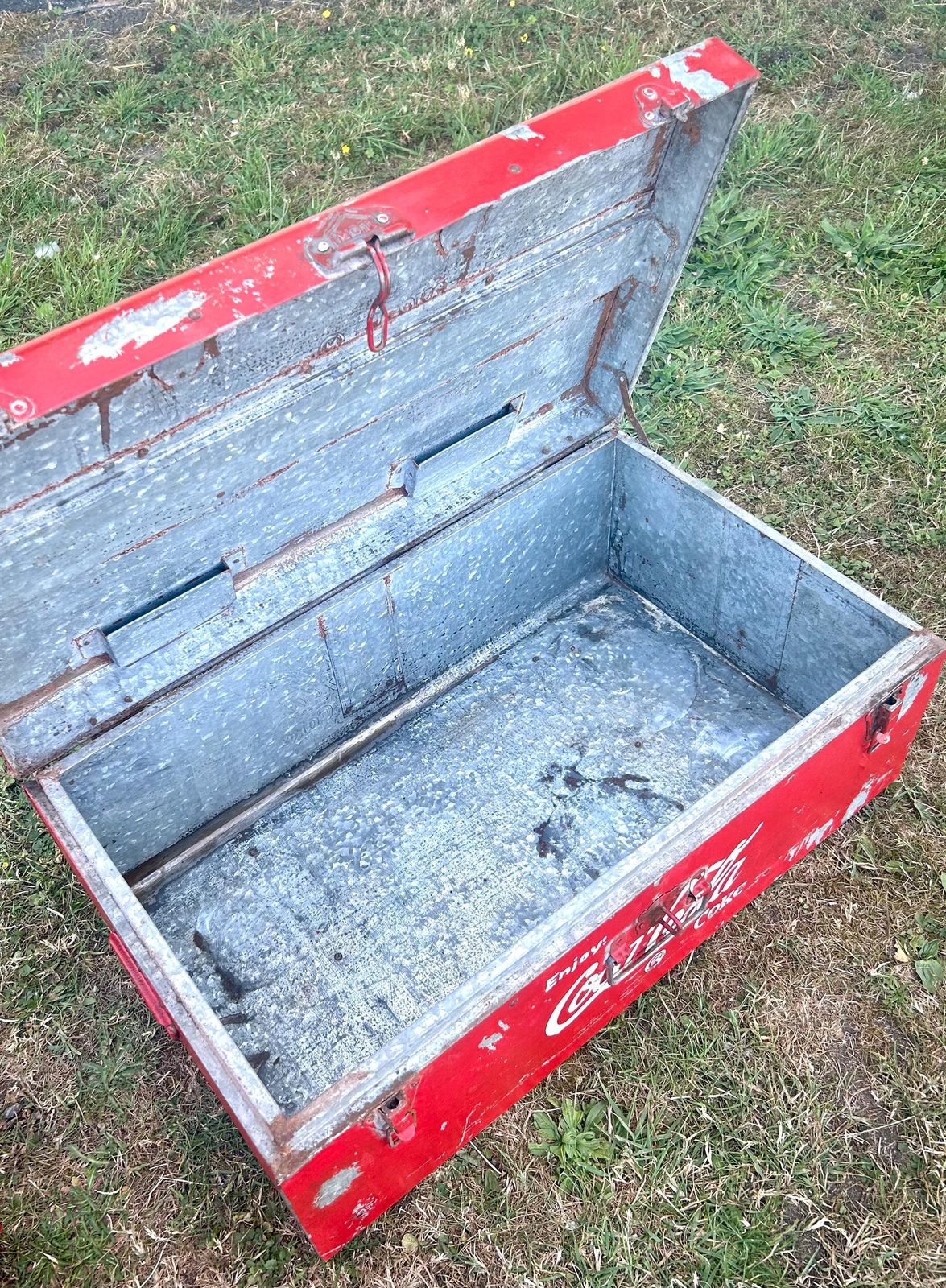 Vintage Coca Cola Chest Trunk Box Cooler Fridge Advertising Mancave Cafe Garage Metal Retro Kitchen Decor Sign Coke photo buy