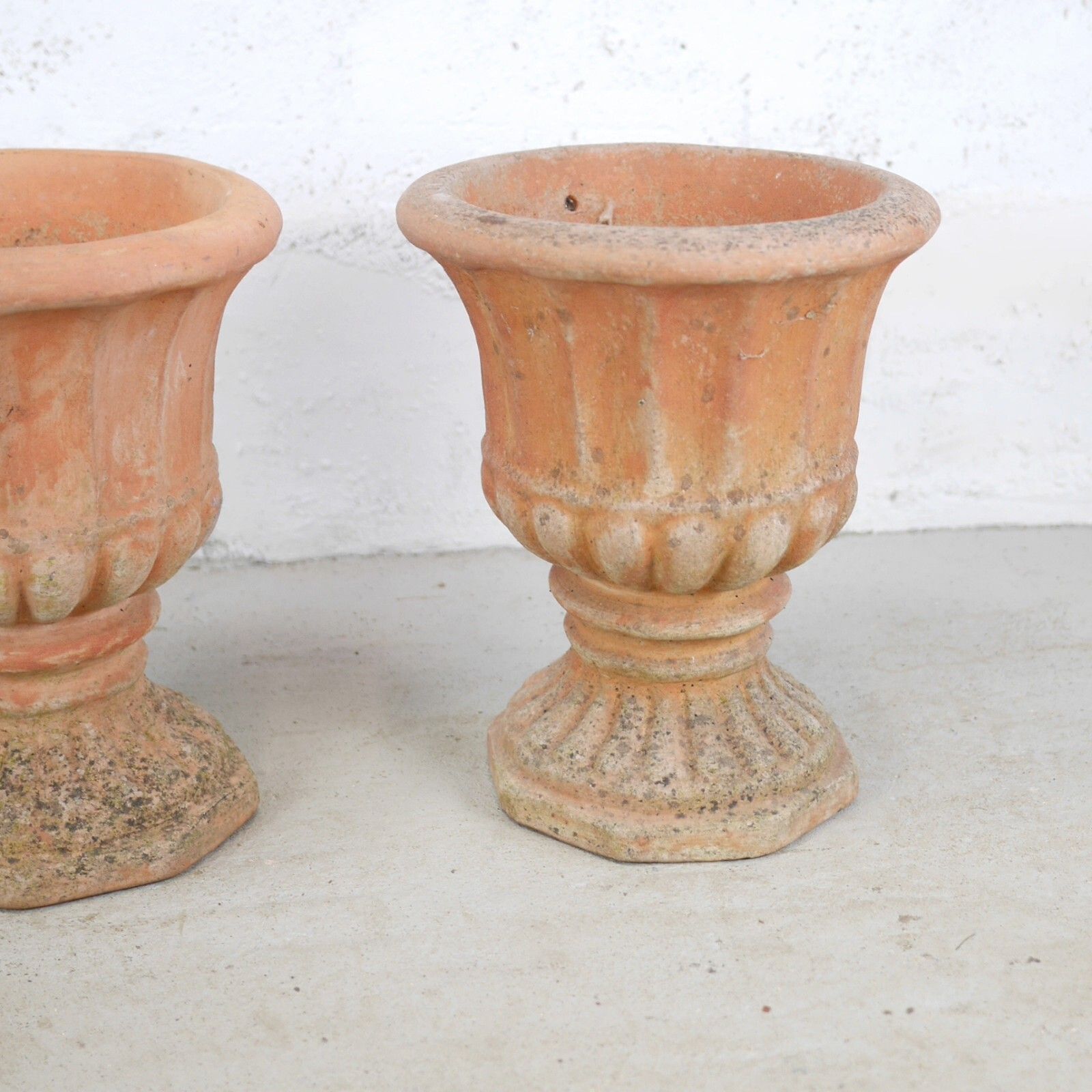 photo buy Pair Weathered Terracotta Garden Urn Tazza Planter Antique Style #102925