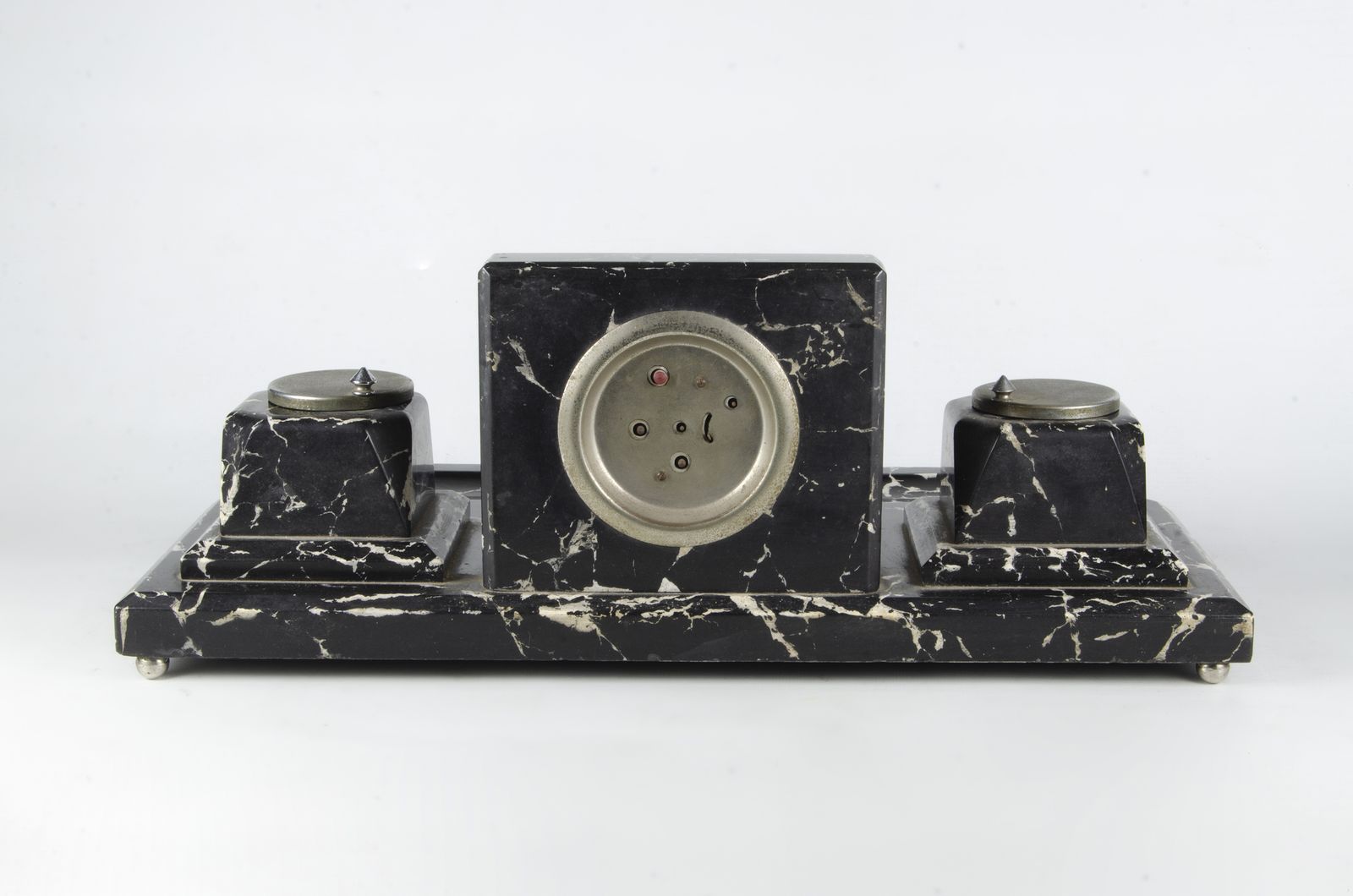 Set Of Early 20th Century Art Déco Black Marble Clock And Inkwells With Base, France photo vintage